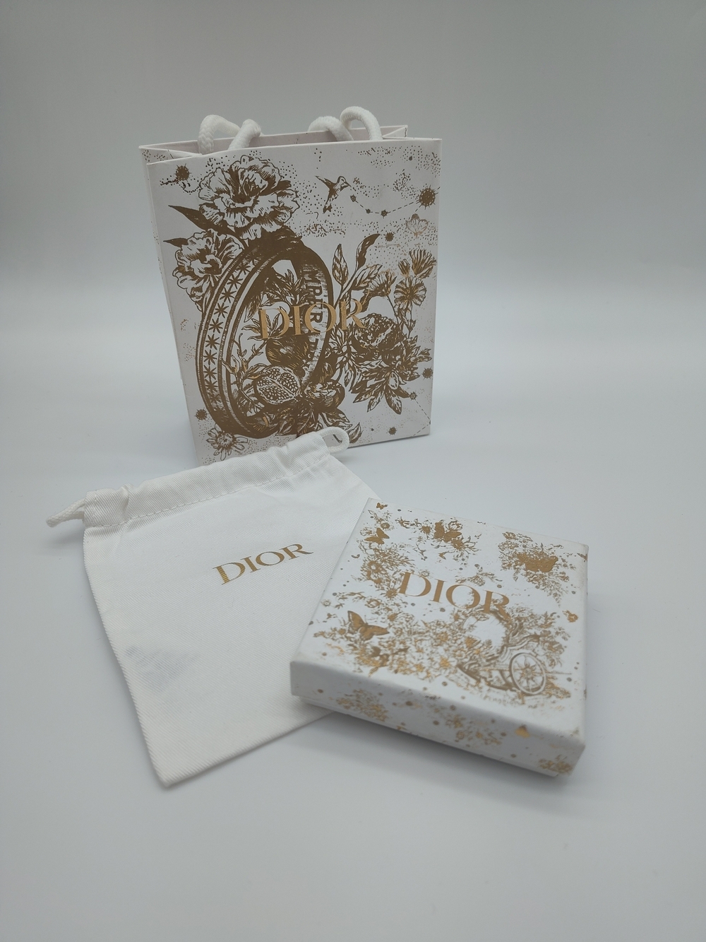 DIOR VIP Gift Lucky Star CD Brooch Full Gift Set New With Box & Bag NWT - Picture 3 of 11